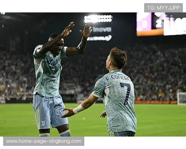 尤文卡瓦尼替补上场冷静补射完成绝杀